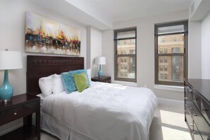 2 Schlafzimmer, Schreibtisch, Bügeleisen/Bügelbrett, kostenloses WLAN