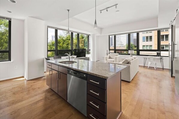 Interior - Gorgeous 2BR | Perfect for Business | Pentagon City (Arlington)