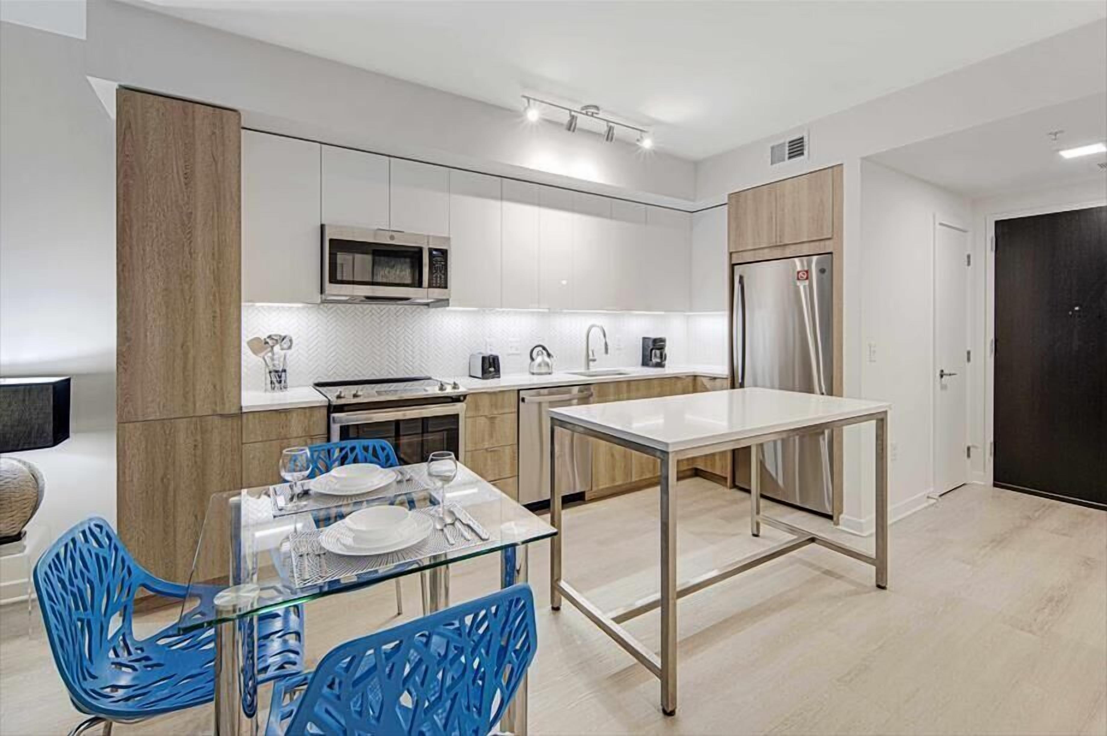 Near Commuter Rail & Subway | Near Metro Red Line | DC