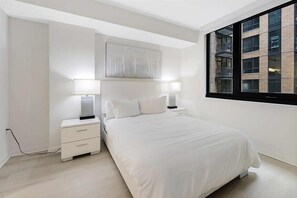 1 bedroom, desk, iron/ironing board, free WiFi - Sophisticated 1BR Deluxe Residence | Just 3 Blocks from Harris Teeter | Exclusive Gym & Pool Access (Washington)