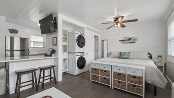 82d87c34-370d-47e0-b2a6-8a849b392cfc