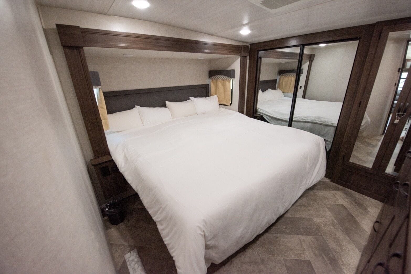 家庭四人房, 多間臥室, 非吸煙房 (Camping Car) | 免費 Wi-Fi、床單