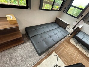 Familjerum för fyra - flera sovrum - icke-rökare (Camping Car) | Extrasängar