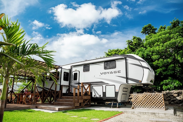 Familie vierpersoonskamer, meerdere slaapkamers, niet-roken (Camping Car) | 1 slaapkamer, gratis wifi, beddengoed