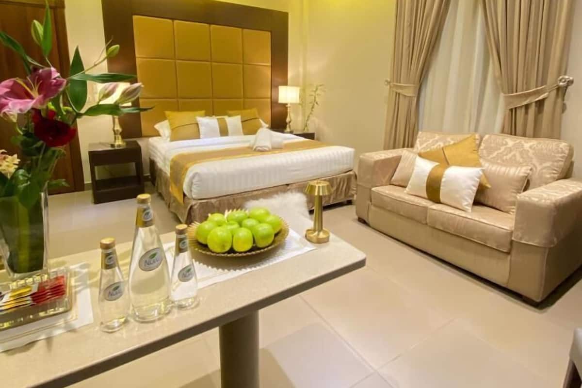 1 phòng ngủ, nệm có lớp đệm bông, két bảo mật tại phòng