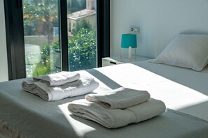 4 Schlafzimmer, Bügeleisen/Bügelbrett, WLAN, Bettwäsche