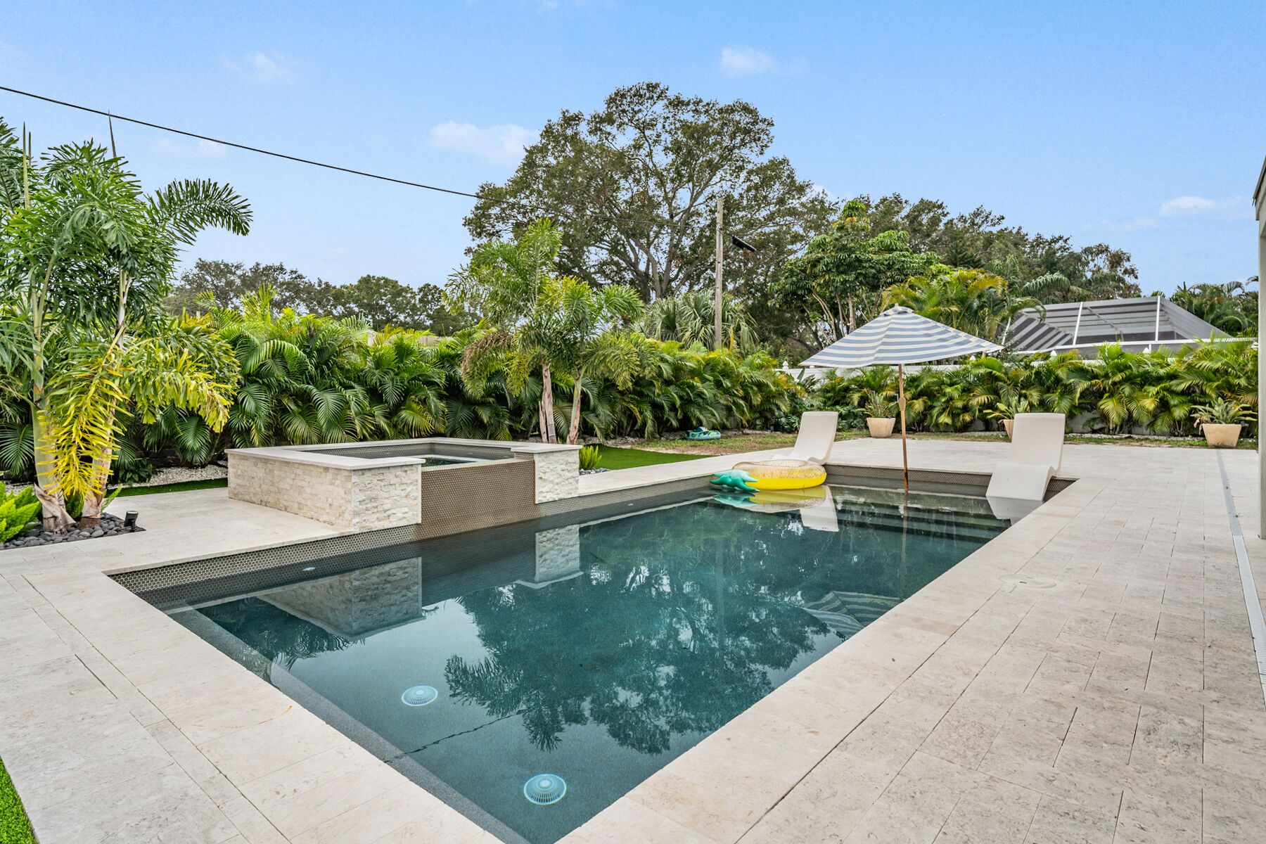 Pool and Spa Retreat in South Tampa
