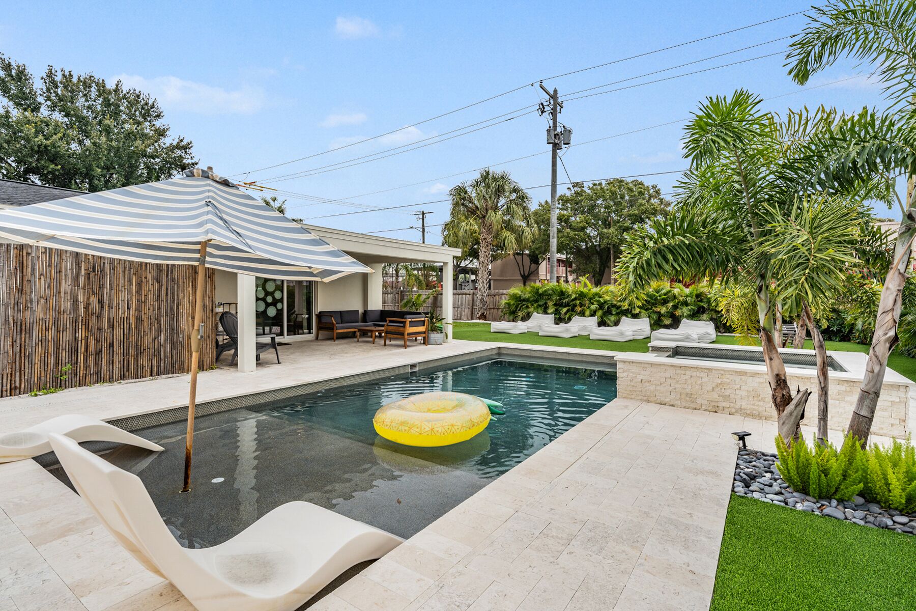Pool and Spa Retreat in South Tampa