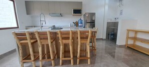 Casa familiar, 4 habitaciones, acceso a la alberca, vista al océano | Cocina compartida | Artículos de limpieza 