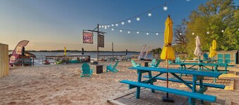 Chain O` Lakes Beach Penthouse Sunset View and Boat Dock