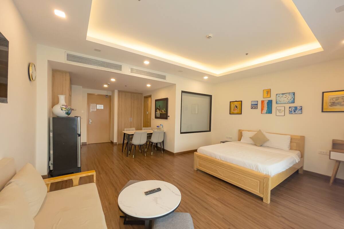 1 habitación, camas con efecto memoria y decoración personalizada