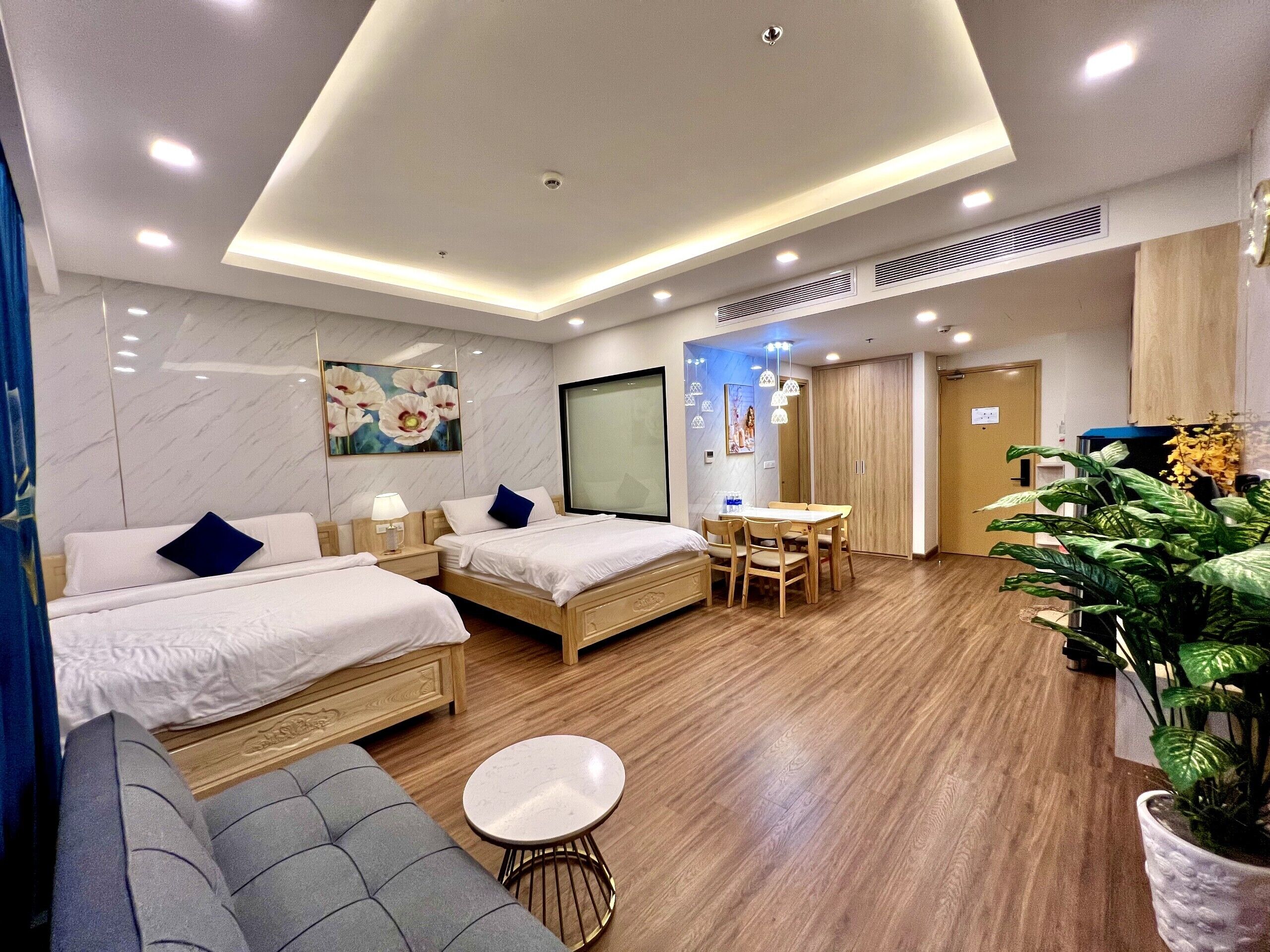 Memory-foam beds, individually decorated, individually furnished, desk