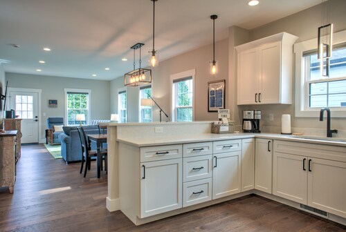 Blue Haven | Modern Comfort in the Blue Ridge Mountains