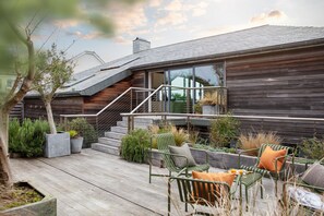 Terrace/patio - Penrich - Constantine Bay -  a luxury house that sleeps 6 guests  in 3 bedrooms (Padstow)