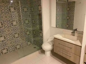 Apartment, 1 Bedroom, Garden View | Bathroom - La Carolina, Plenitud 4 P (Bogotá)