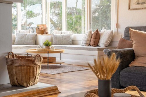 Beach Path House - Freycinet Holiday Houses