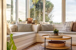 Interior - Beach Path House - Freycinet Holiday Houses (Bicheno)