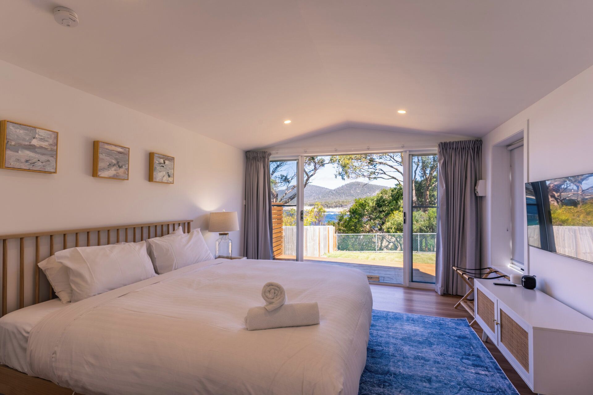 3 bedrooms, free WiFi, bed sheets