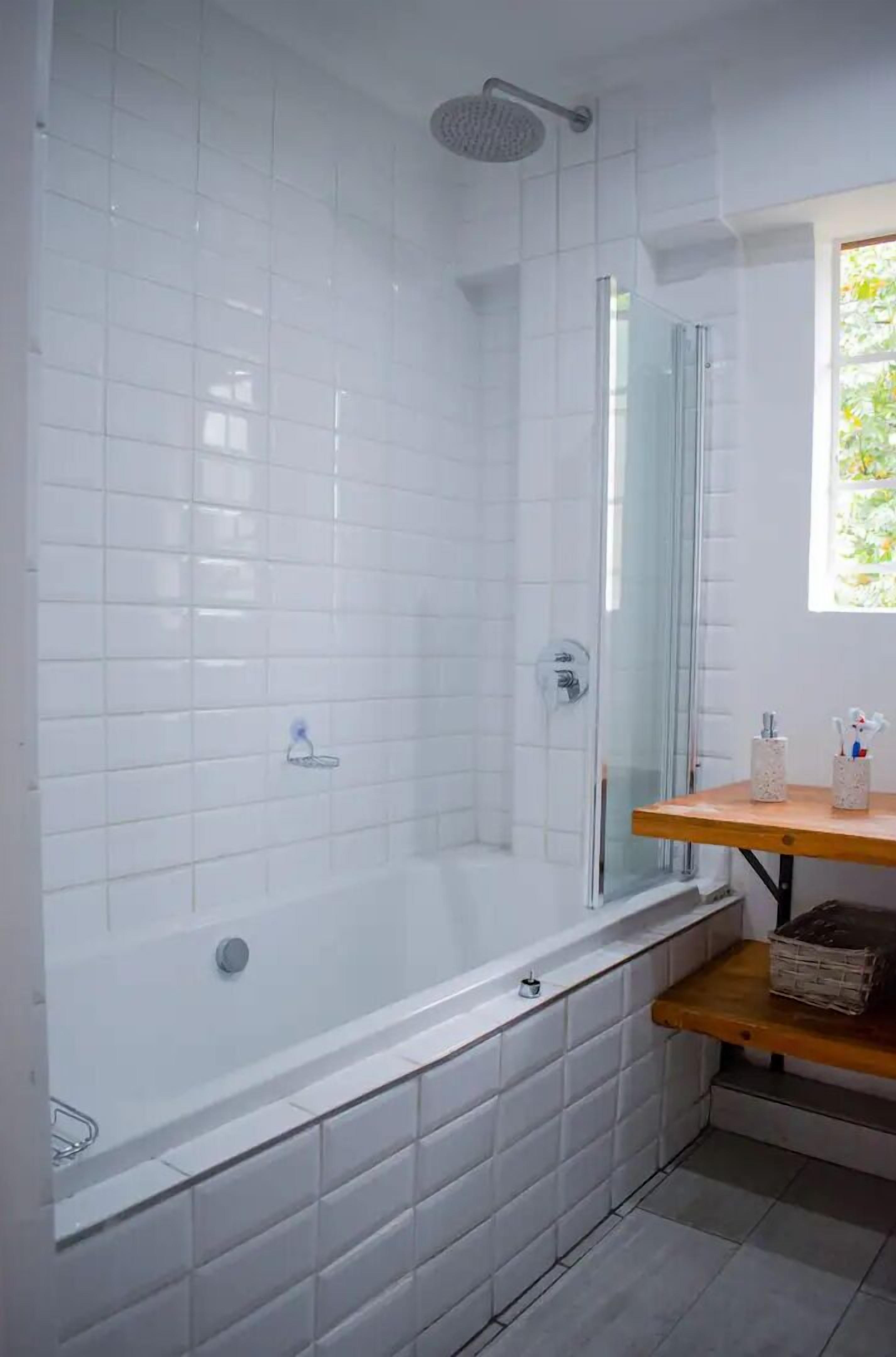 Towels, toilet paper