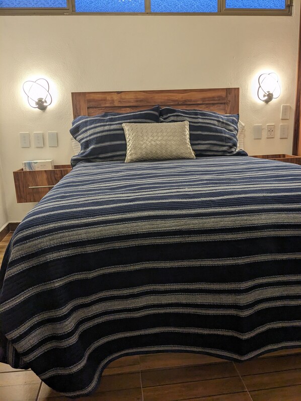 1 غرفة نوم وبديكورات فريدة لكل غرفة وطراز فريد لكل وحدة ومكتب