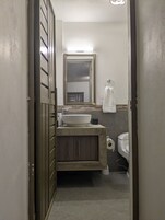 Bañera con ducha, cabezal de ducha tipo lluvia
