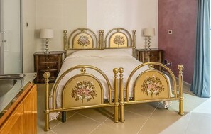 5 bedrooms, free WiFi
