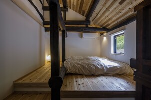 Twin Room, Non Smoking Mountain View (Check in time is until 8:00PM) | In-room safe, blackout drapes, free WiFi