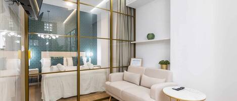 1 bedroom, iron/ironing board, travel crib, WiFi