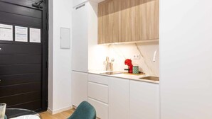 Fridge, microwave, dishwasher, cookware/dishes/utensils - Anelsa Torres de Serranos 2 (Valencia)