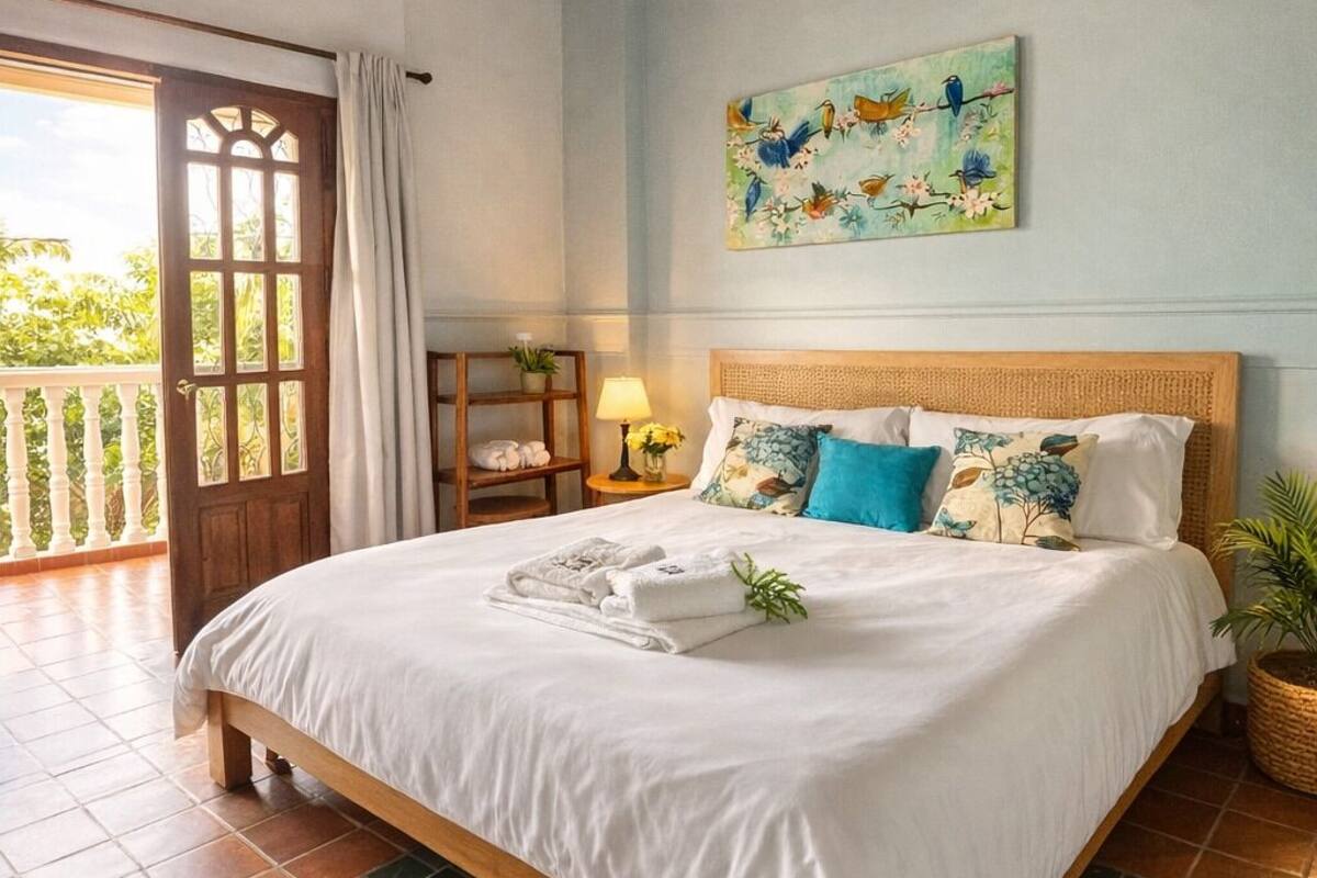 Tremannsrom – deluxe | Sengetøy av topp kvalitet, dundyner og senger med overmadrass