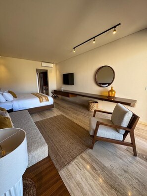 Comfort Room | 1 bedroom, premium bedding, in-room safe, individually decorated