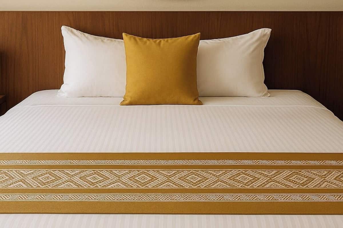 Comfort Room | Premium bedding, in-room safe, individually decorated
