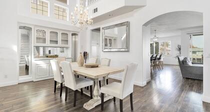 Lakefront Serenity Retreat