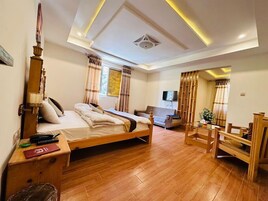Deluxe Double Room | Soundproofing, iron/ironing board, free WiFi