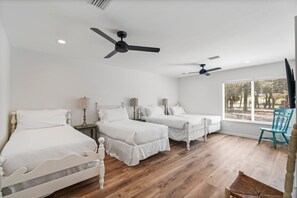 4 chambres, fer et planche à repasser, Wi-Fi gratuit, draps fournis