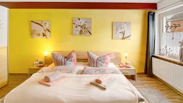 2 bedrooms, free WiFi, bed sheets