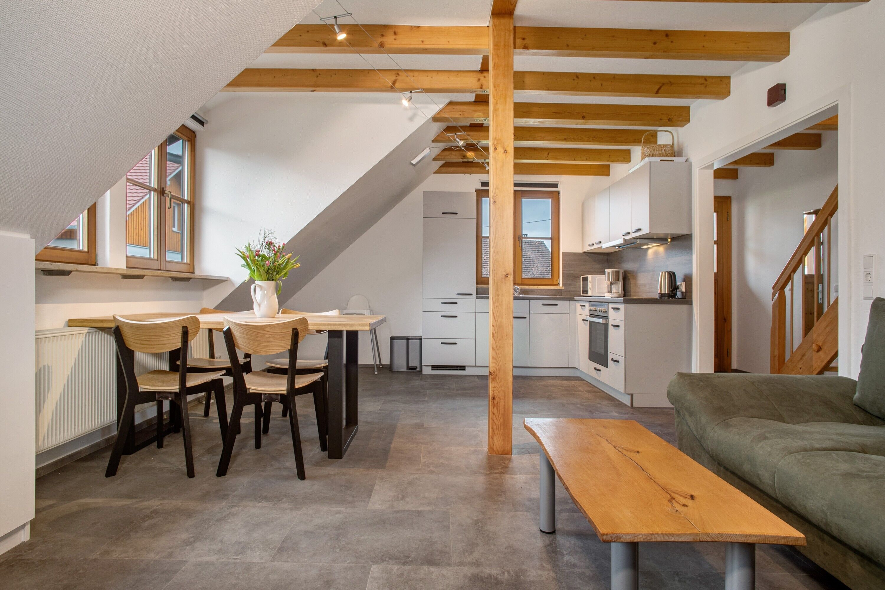 Télévision, table de tennis de table