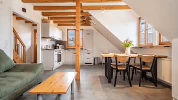 Télévision, table de tennis de table