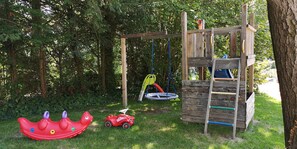 Children’s area - Holiday Apartment 'NaturPur' – Spacious, Quiet, Family-Friendly Retreat (Rheinau)