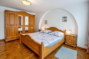 1 habitación y ropa de cama 