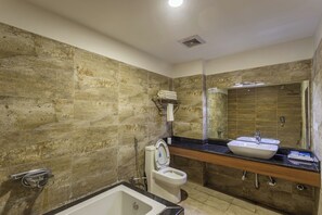 Superior Family Triple Room | Bathroom | Free toiletries - Hotel Verandah (Itahari)