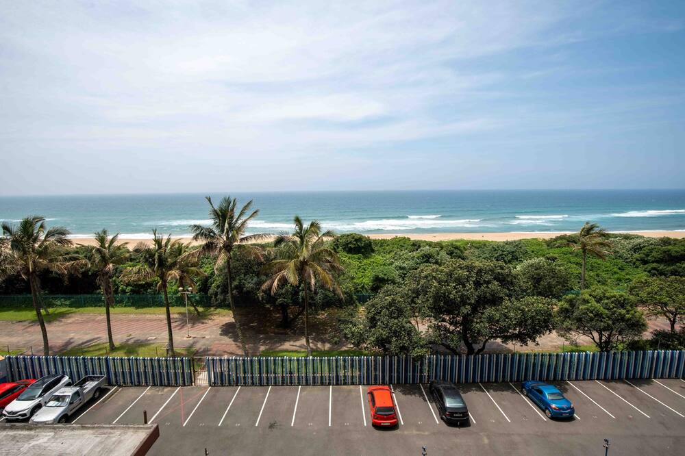 Amanzi402 Oceanview Apartment
