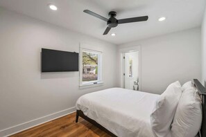 3 soverom, strykejern/-brett, wi-fi (inkludert) og sengetøy