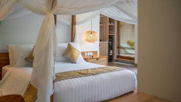 Escritorio, wifi gratis, ropa de cama