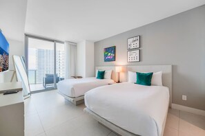 2 soverom, strykejern/-brett, reiseseng for barn og wi-fi