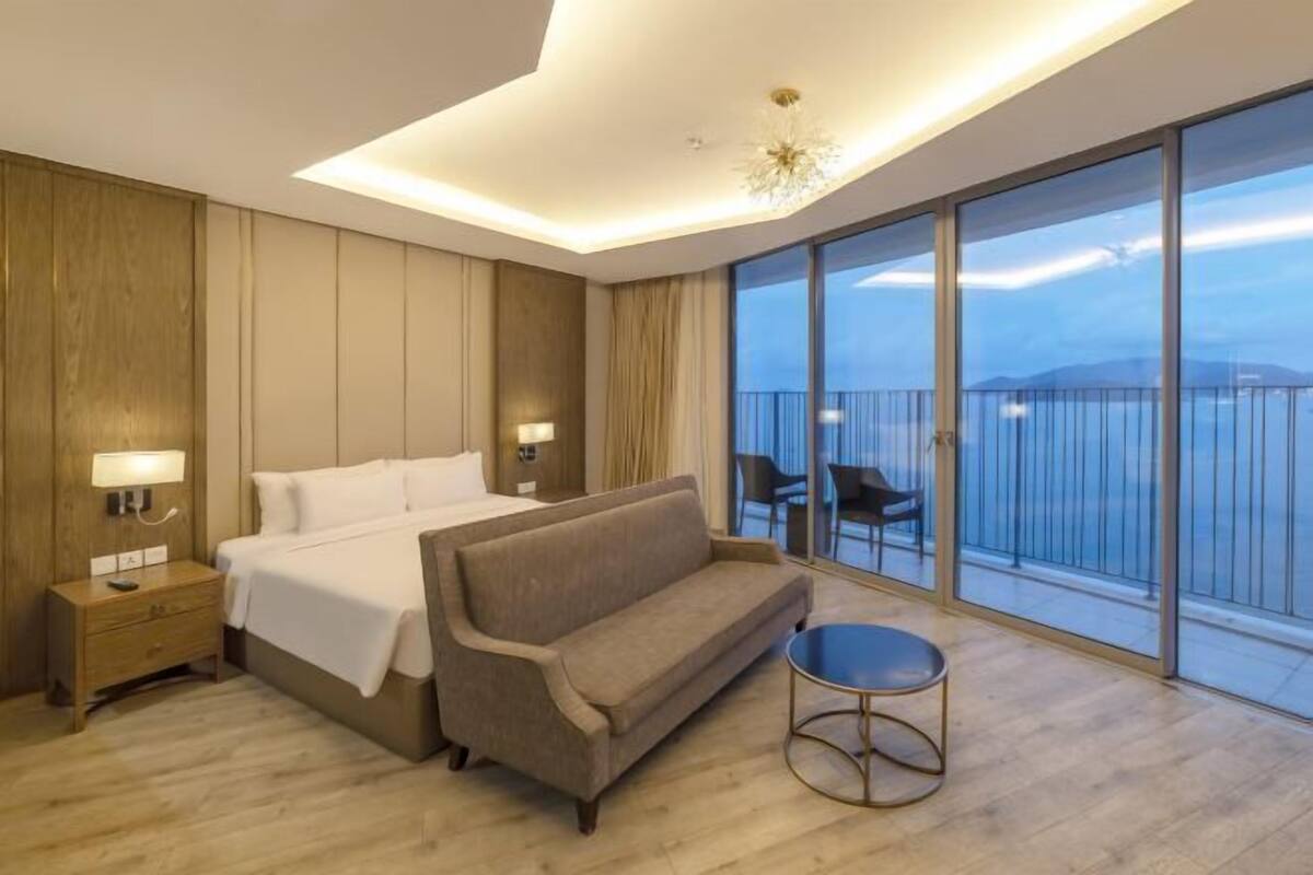 Premium bedding, minibar, desk, laptop workspace