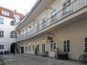 Exterior - Old Town home by Interhome (Prague centre)