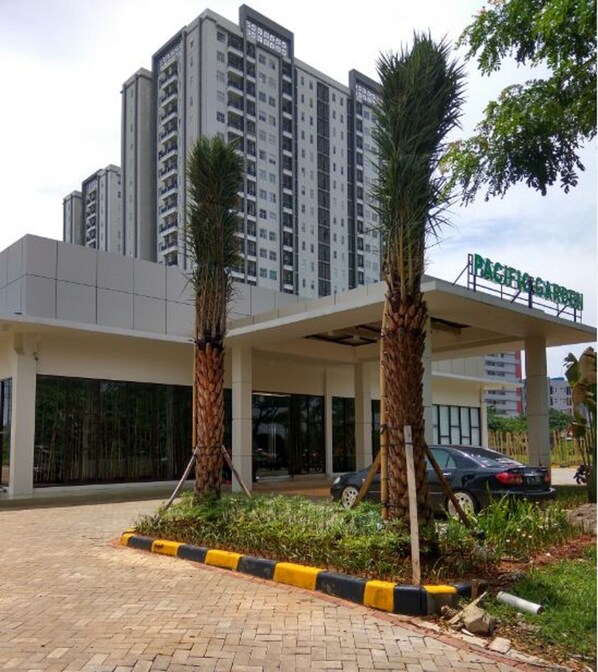 Front of property - OYO Life 93164 Pacific Alam Sutra (Tangerang)