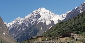 Deluxe Double Room | Mountain view