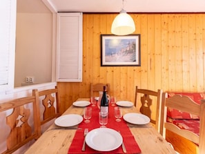Dining - Le Grand Tichot A et B (Val Claret) by Interhome (Tignes)